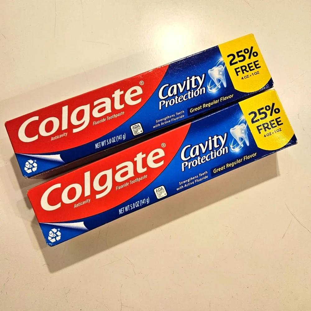 Colgate Cavity Protection Toothpaste Two 5oz tubes NEW - Picture 1 of 4